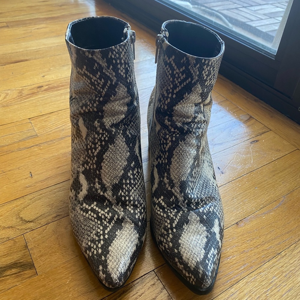 Size 10 black and grey snake skin pattern ankle boots